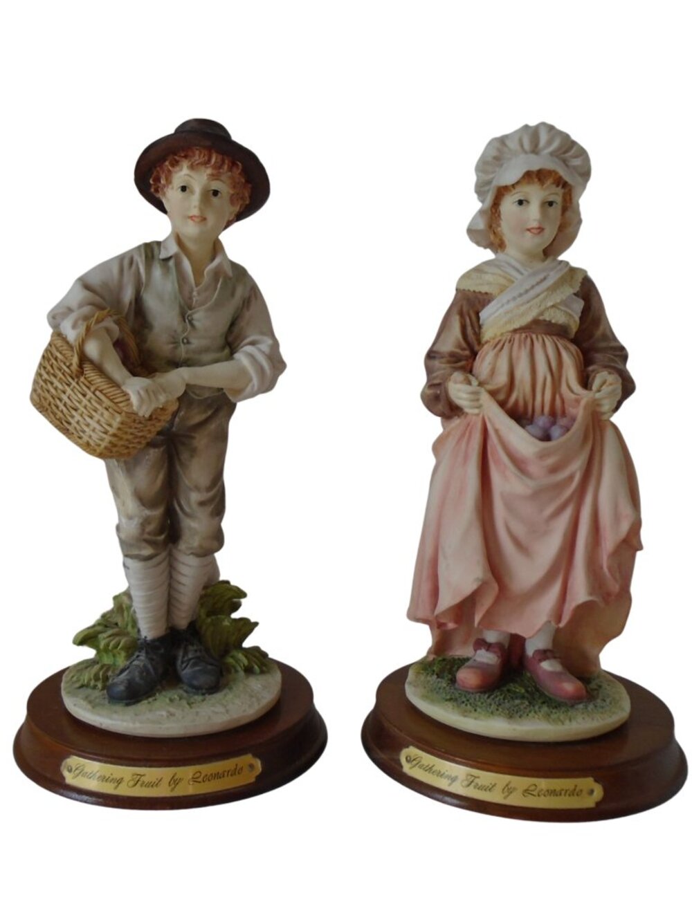 Gathering Fruit by Leonardo Country Italian Style Pair of Figurines Vintage